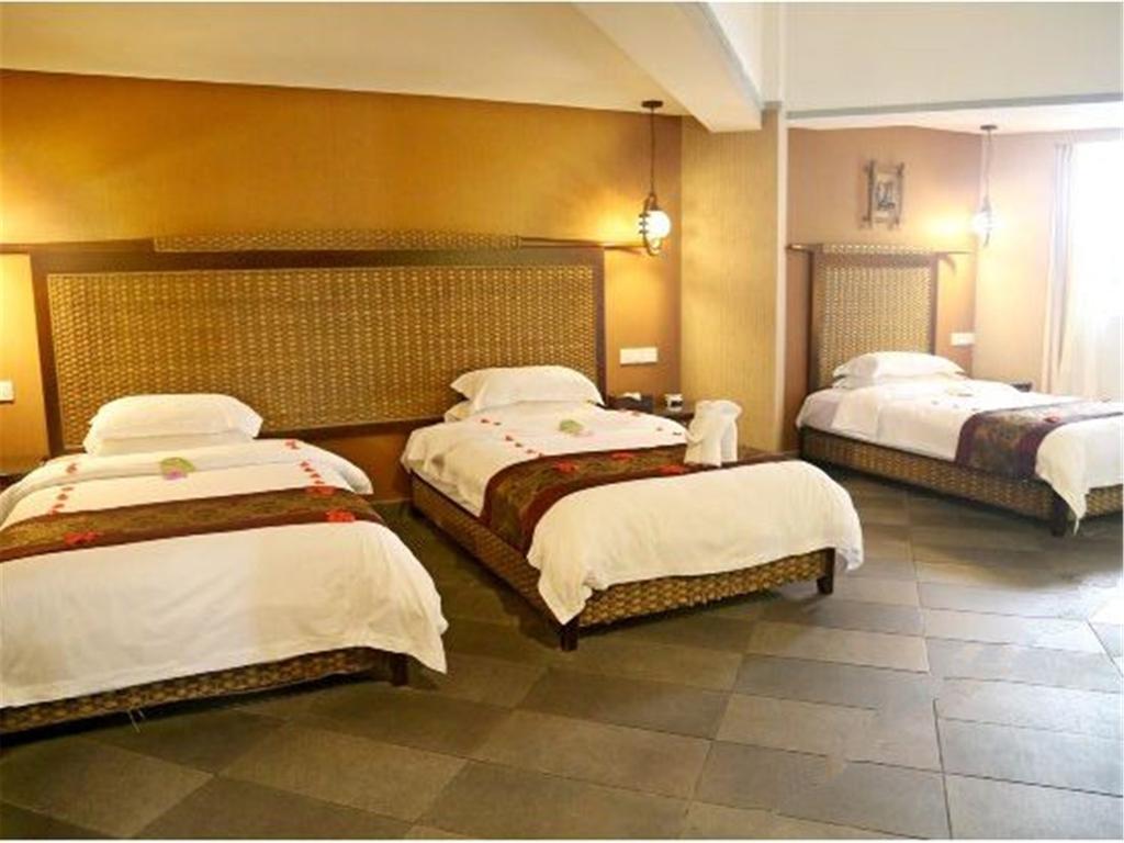 Serengeti Hotel Хайкоу Экстерьер фото